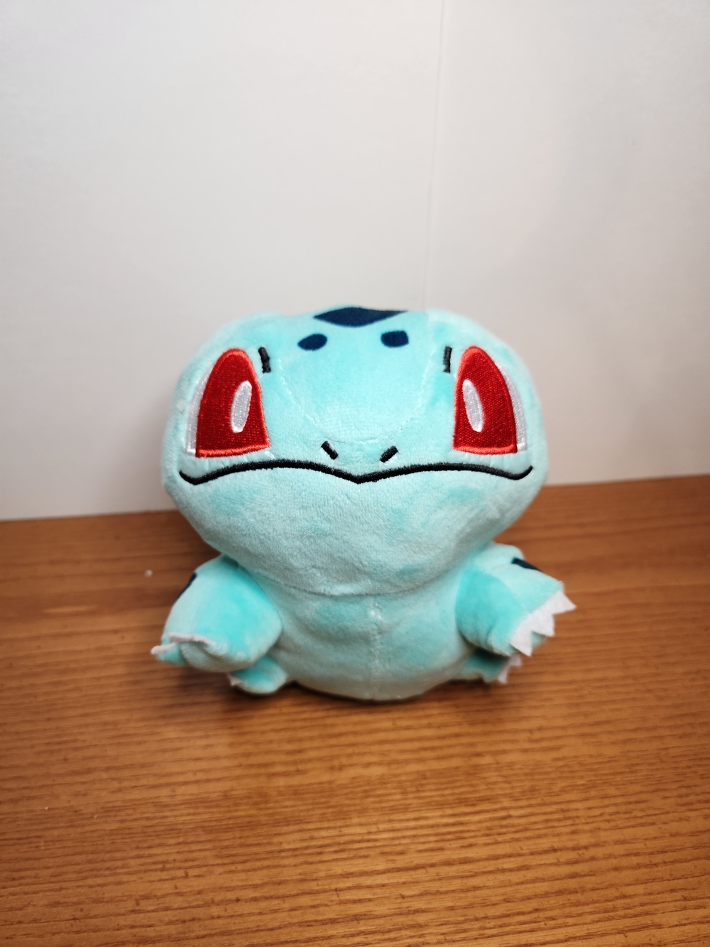 Tomy plush Pokemon Center Bulbasaur 7" .